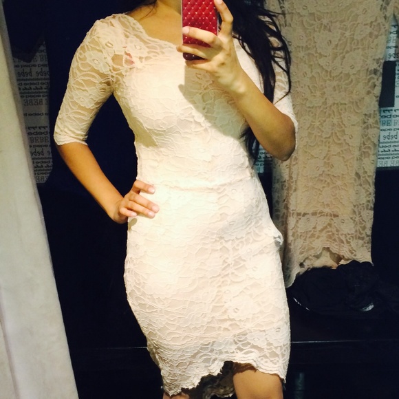 Bebe lace, ivory pinkish dress
