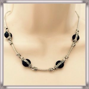 Beautiful Black & Silver Choker