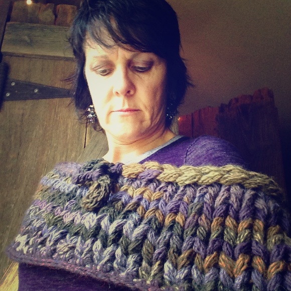Shawl/neck warmer