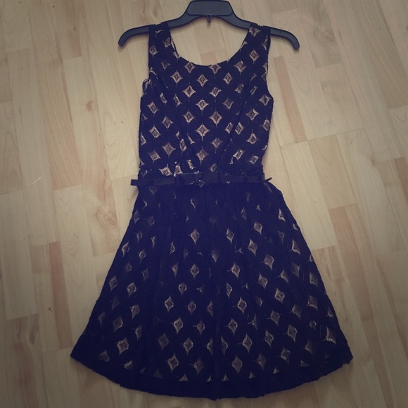 Black, lace dress