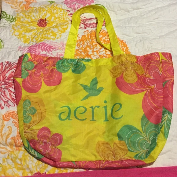 Cute aerie bag!