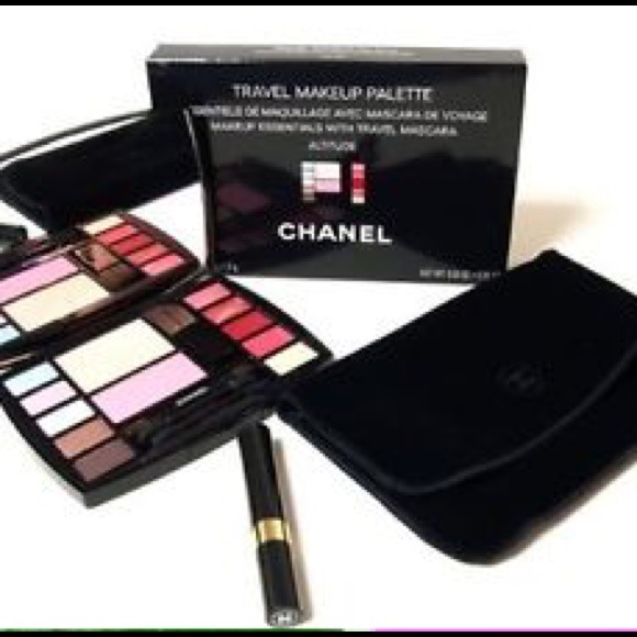 SOLD! Only 1 left- NEW CHANEL AUTHENTIC makeup kit - Picture 4 of 4