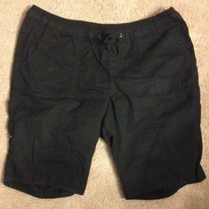 Old Navy XL drawstring Bermuda shorts