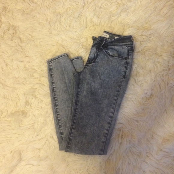 Bullhead jeans!