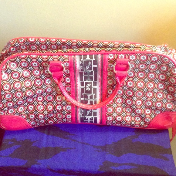 ✨✨ Vera Bradley Frill Duffle Bag✨✨