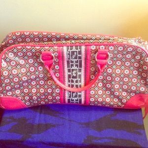 ✨✨ Vera Bradley Frill Duffle Bag✨✨