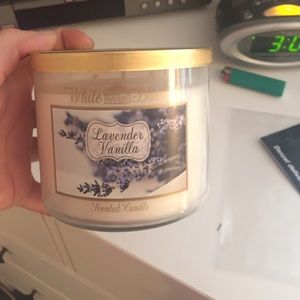 Bath&body works candle in lavender and vanilla