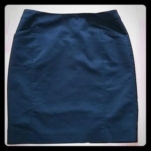 H&M black pencil skirt
