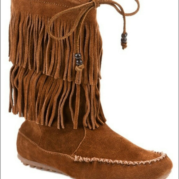 minnetonka fringe boots sale