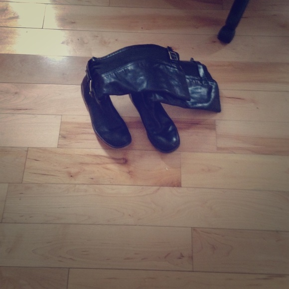 Lucky brand. Black boots with strap