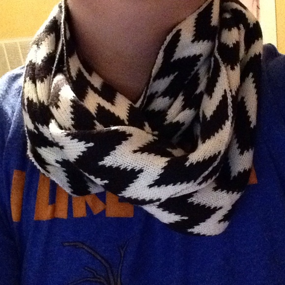 black-and-white tribal print infinity scarf