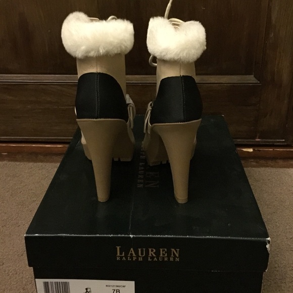 *sold*BNWT Ralph Lauren boots🔥sold🔥 - Picture 2 of 3