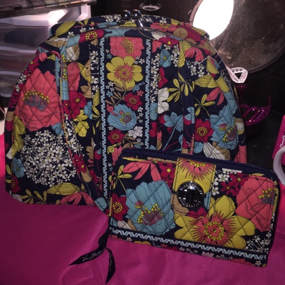 Vera Bradley Happy Snails Purse