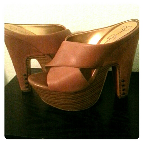 Jessica Simpson wedges