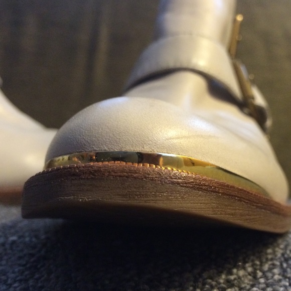 Raffaela cut out booties 106434 - Picture 2 of 4