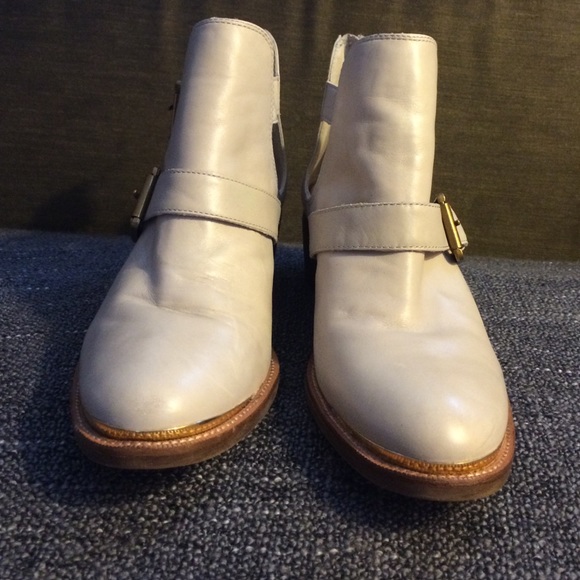 Raffaela cut out booties 106434 - Picture 3 of 4