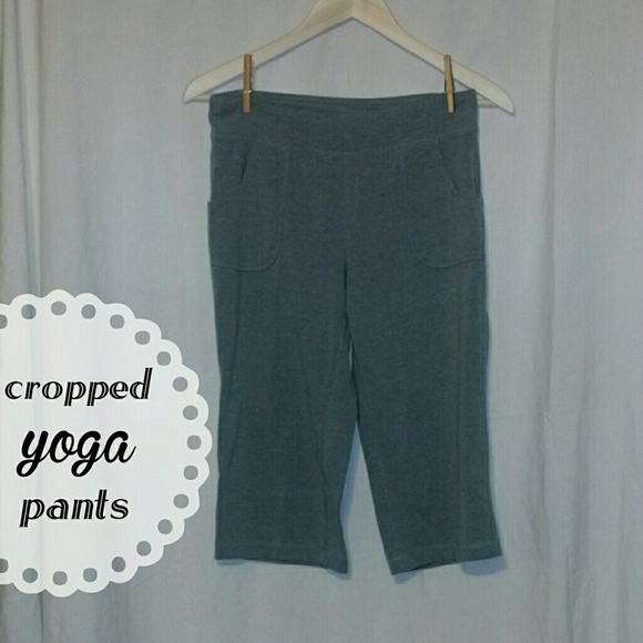 Cropped yoga pants