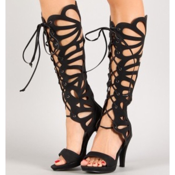 LACE UP HEELS
