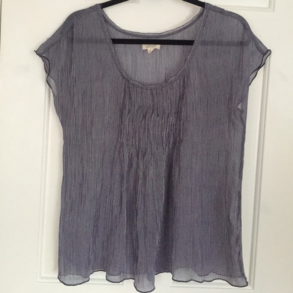 Breezy Aerie top