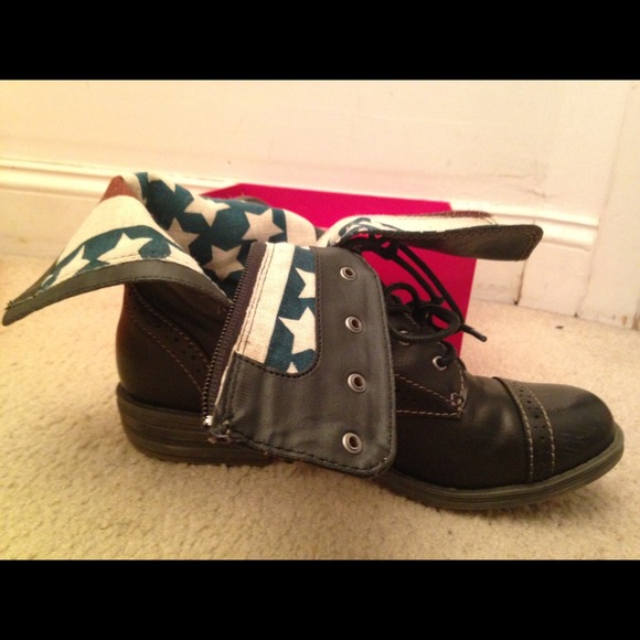 Americana Black Combat Boots