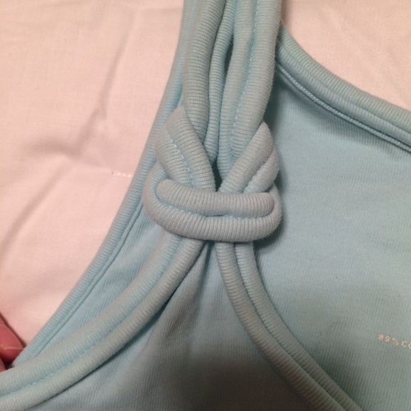 Banana Republic knotted tank - Picture 2 of 2