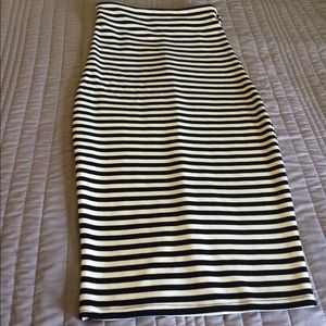 Stripe Pencil skirt