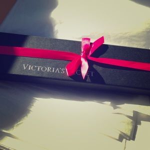 Victoria's Secret bracelet!
