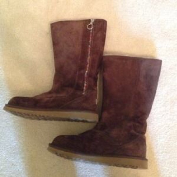 Brown ugg boots with rainbow zipper