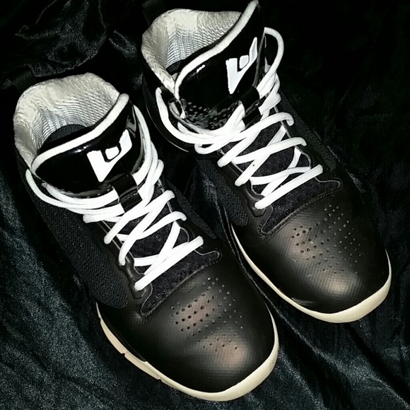 * Super Fresh Jordan's*