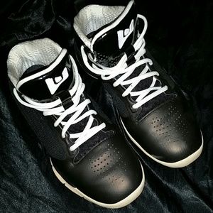 * Super Fresh Jordan's*