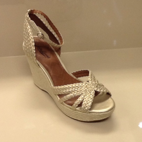 Lucky brand lk-Lainey wedge gold