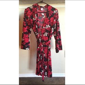 NWT Linea Donatella robe size S/M