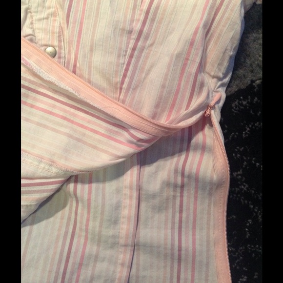 Pink Blouse With Stripes - Picture 3 of 4