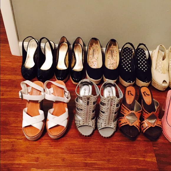 💕😳Shoes, shoes & more shoes😳💕sold separately - Picture 2 of 4