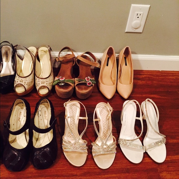 💕😳Shoes, shoes & more shoes😳💕sold separately - Picture 3 of 4