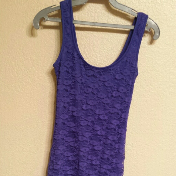 Blue lace bodycon dress