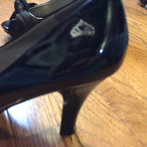 High heels - Picture 3 of 3