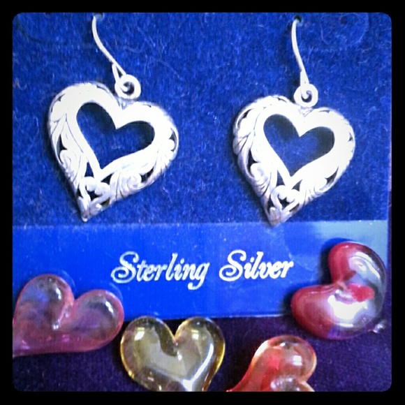 Sterling silver heart earrings - Picture 1 of 3