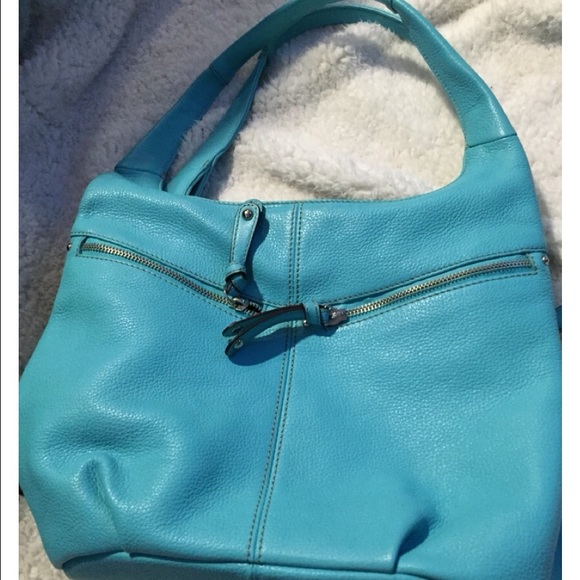 Light blue 3 section purse.