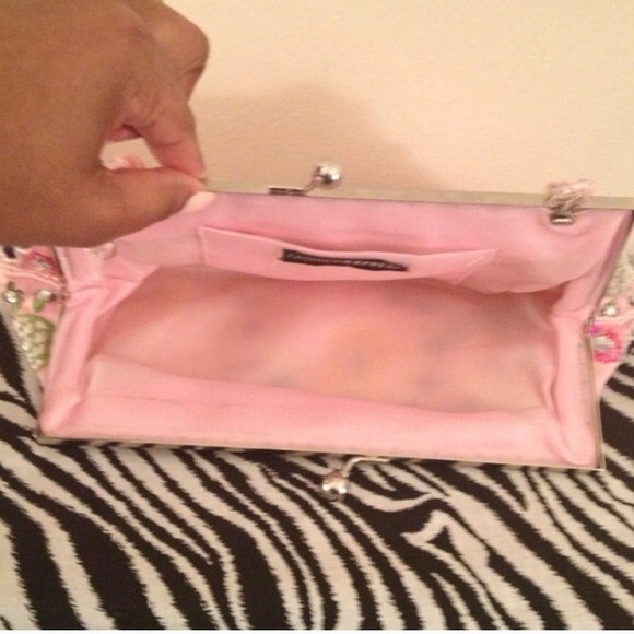 Pink embellished evening purse or clutch - Picture 3 of 3