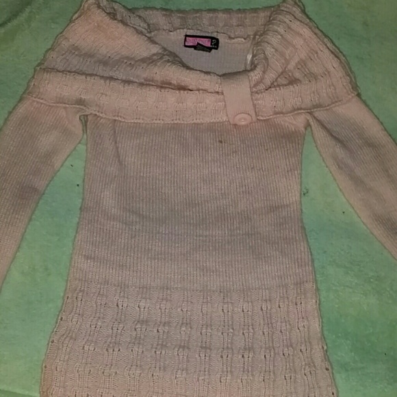 Adorable pink sweater/long sweater