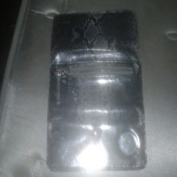 Moving. - Picture 3 of 4