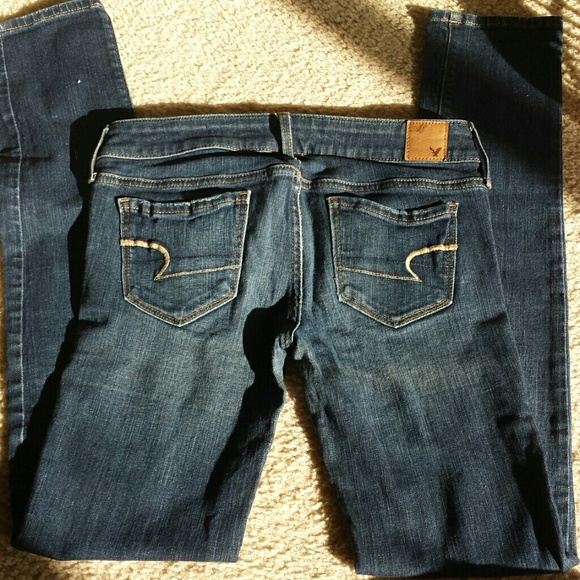American Eagle true blue jeans