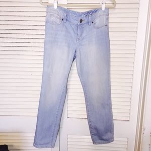 Boyfriend Light Wash Distressed Jeans size 6
