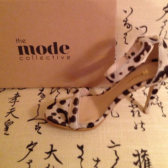 Shoes - Picture 2 of 2