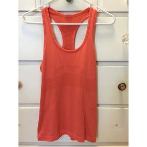 Lululemon Swiftly tank Size 6