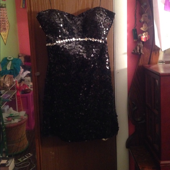 Black Strapless Dress