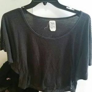 Short sleeve flowy top