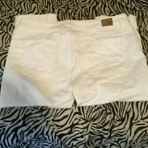 american Eagle capris