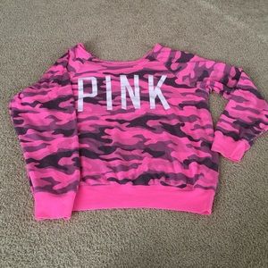 Victoria Secret's  camo off the shoulder 😍👌